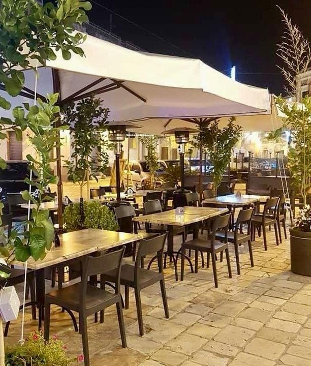 Red Risto Pub